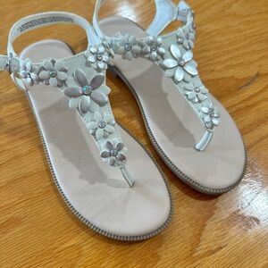 The Children's Place Cream Floral Sandals